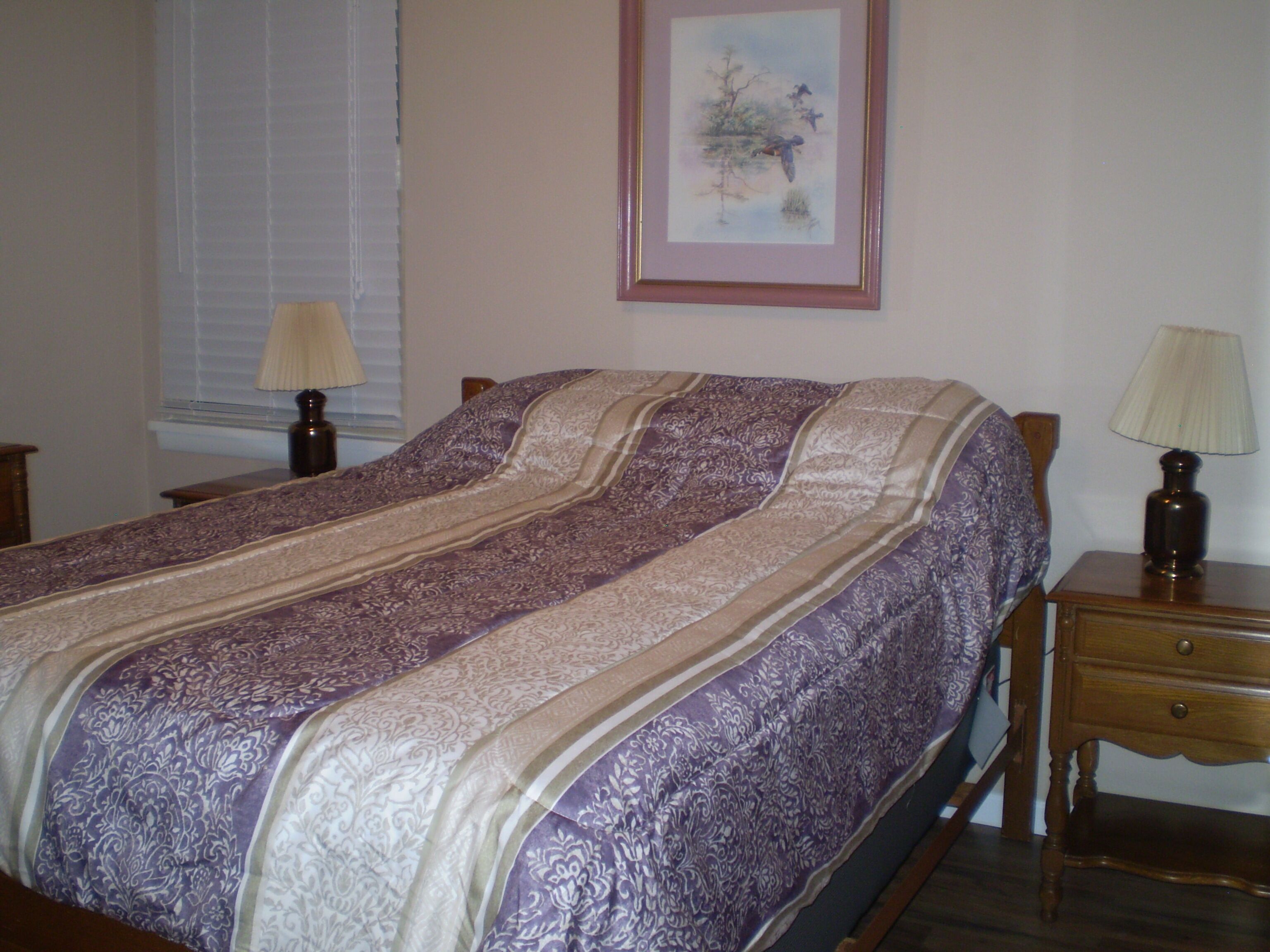 Quiet villa located one block from McKendree University in Lebanon Illinois.