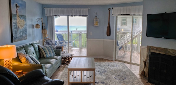 Smart TV, fireplace, video games, DVD player