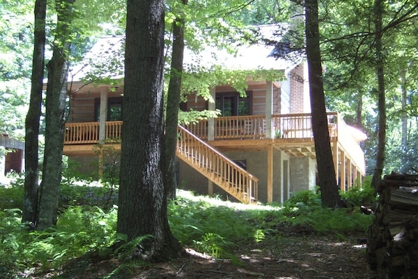 Two Sisters, Troutdale