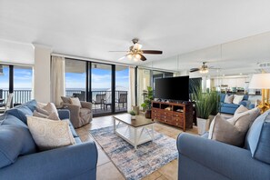 Smart TV, DVD player, books - Newly RENOVATED in 2025! Gulf Front Condo! PW 412 (Panama City Beach)