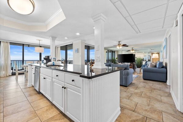 Interior - Newly RENOVATED in 2025! Gulf Front Condo! PW 412 (Panama City Beach)