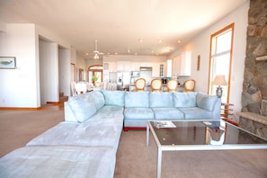 Smart TV, fireplace, Netflix, DVD player