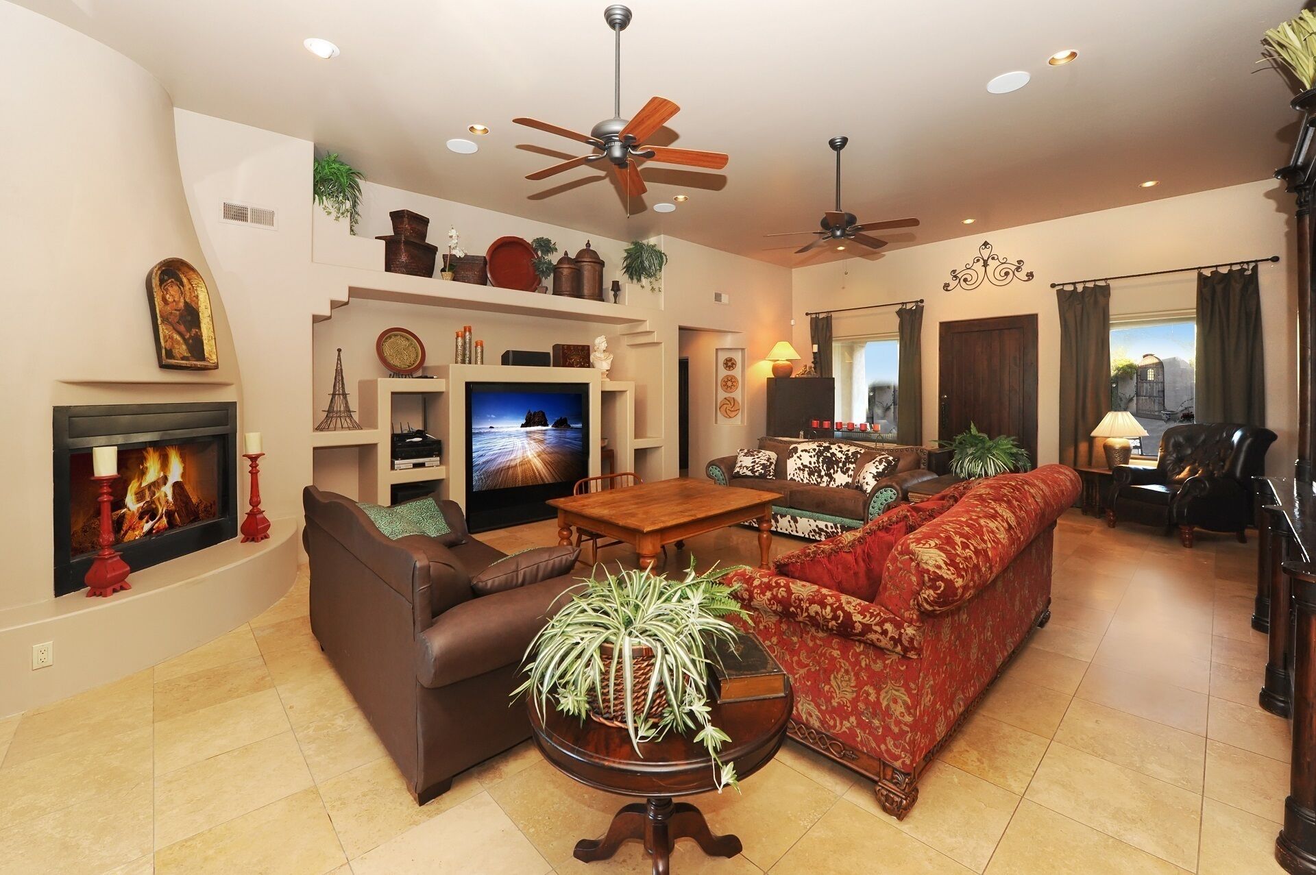 LARGE PRIVATE ESTATE + GREAT LOCATION + HEATED POOL + 2 SPAS + ROOM FOR EVERYONE