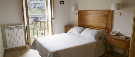 Doppelzimmer | Kostenloses WLAN, Bettwäsche