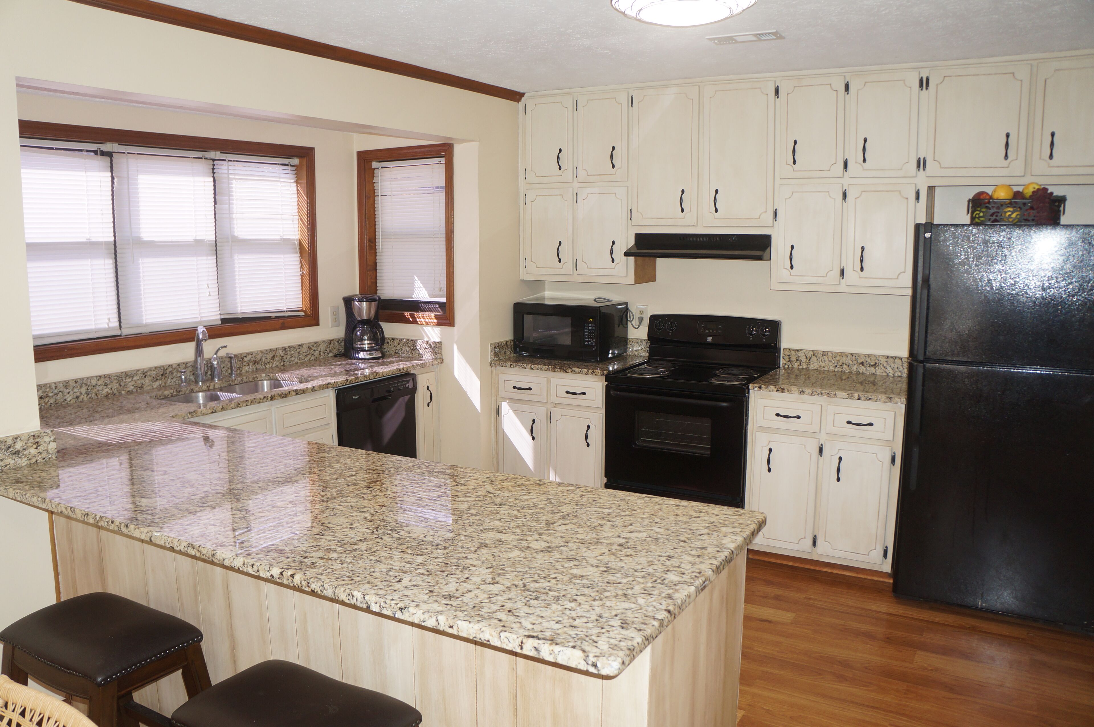 Near Trinity (Pinewood) Studios and convenient to Atlanta