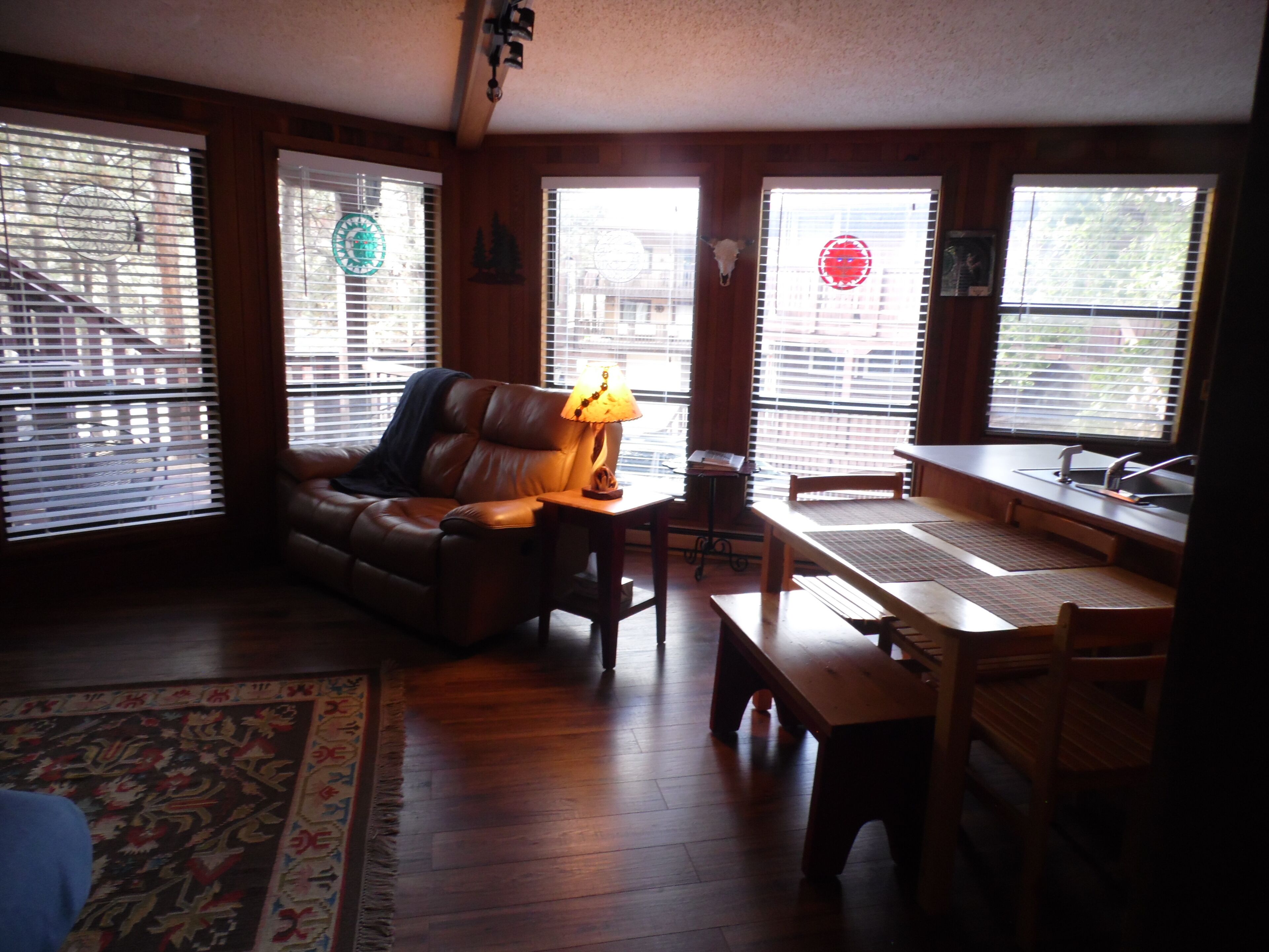 Redwood Commons First Floor Condo, Great Location, 1 and 1/2 blocks to Lift