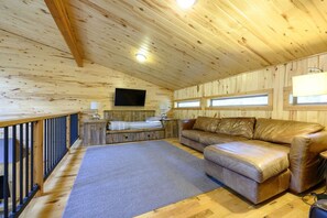 Interior - Two bedroom  in United States of America, Hochatown (Hochatown)