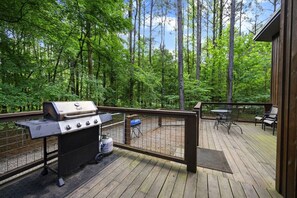 Outdoor dining - Two bedroom  in United States of America, Hochatown (Hochatown)