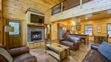 Smart TV, fireplace