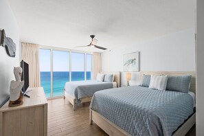 3 bedrooms, iron/ironing board, free WiFi, bed sheets - Long Beach Resort 3 Bedroom Condo Includes 2 Seasonal Beach Chairs with Umbrella (Panama City Beach)
