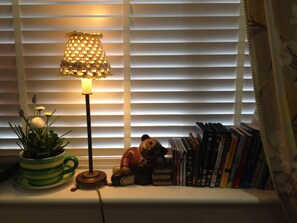 Studio | Egyptian cotton sheets, minibar, bed sheets - Snowdonia Snug (Dolgellau)