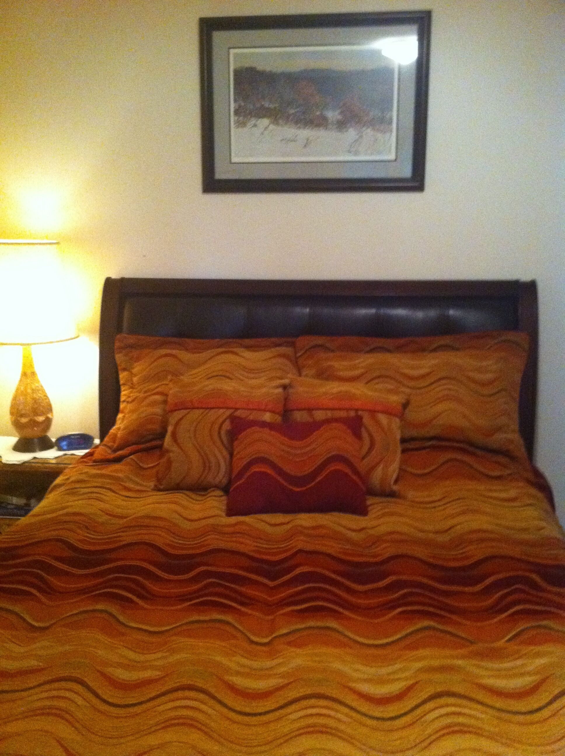 Quiet, Spacious, Serene Retreat Located in a Private Wooded Setting