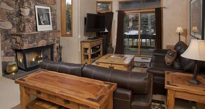 Ski in/Ski Out from This Mountainside Home! Tons of Updates