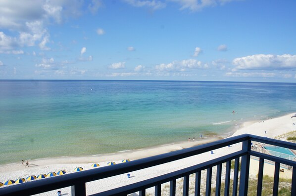 On the beach - Summer availability! Discounted rates! Beachfront Condo (Panama City Beach)