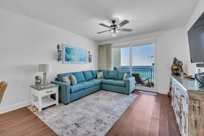 Smart-TV, Videospiele, DVD-Player, Stereoanlage