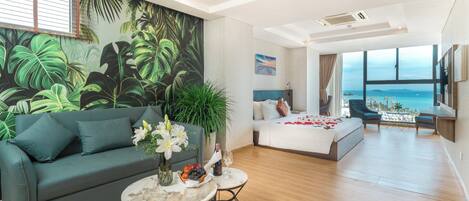 Suite Oceanfront View with Living Room | 1 bedroom, minibar, in-room safe, desk