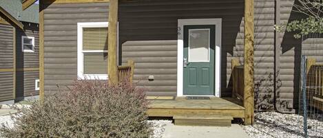 Condo, 2 Bedrooms | Exterior