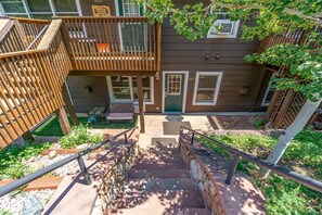 Condo, 2 Bedrooms | Exterior