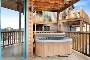 Condo, 2 Bedrooms | Private spa tub