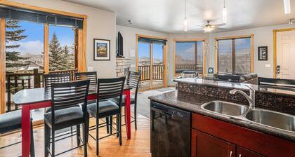 Nakai Peak 41b 2 Bedroom Condo by RedAwning