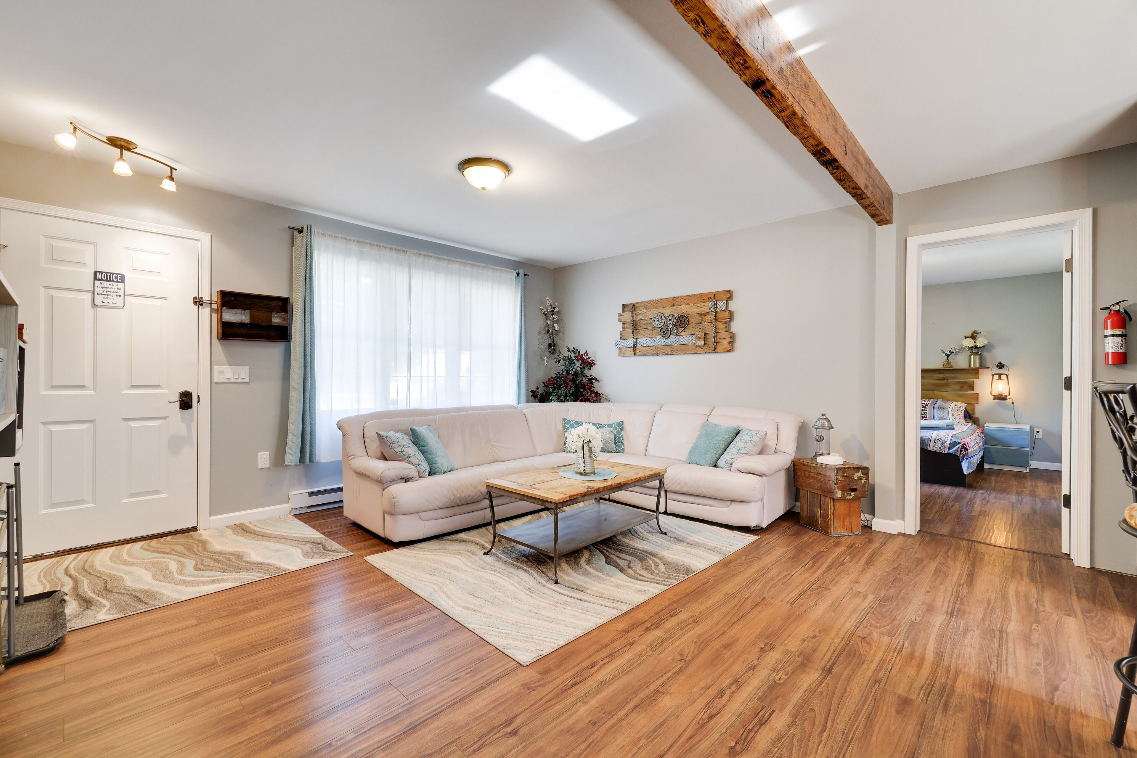 Family Spa House Hot Tub Sauna in Poconos 2 miles Kalahari 10 miles t Camelback