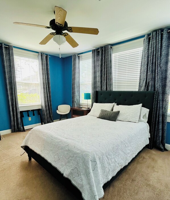 2 chambres, fer et planche à repasser, accès au Wi-Fi (inclus)