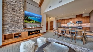Condo, 3 Bedrooms | Living area