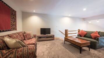 Kondominium, 3 kamar tidur | Ruang keluarga