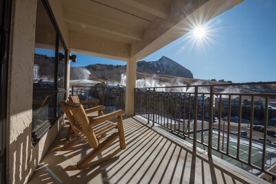Recently Remodeled Ski Lodge Styled Plaza Condo - No Cleaning Fee! by RedAwning