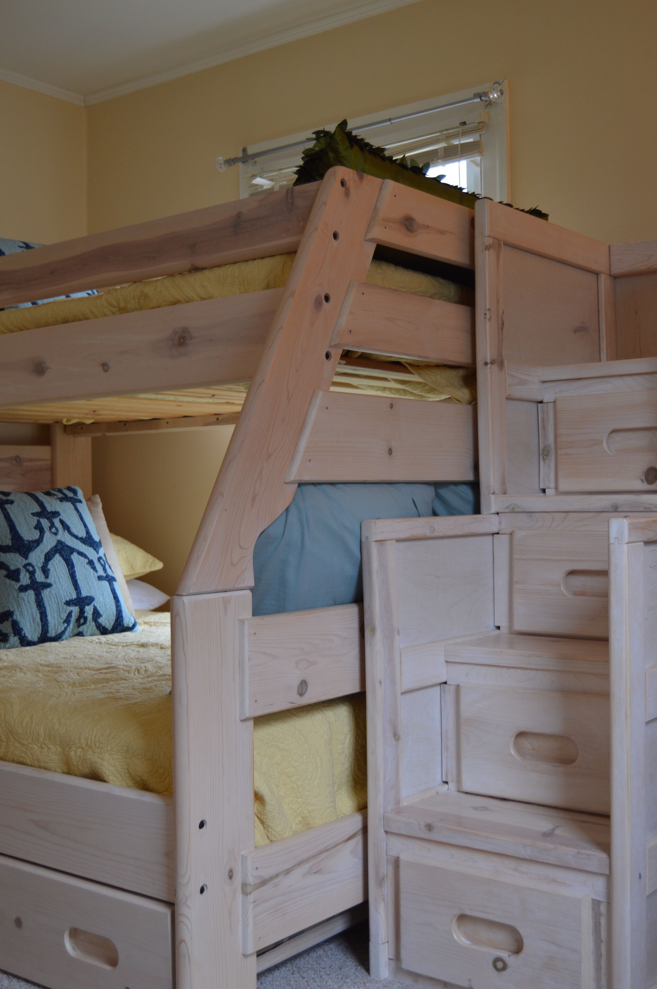 Family-Friendly Bay View Home With Private Beach