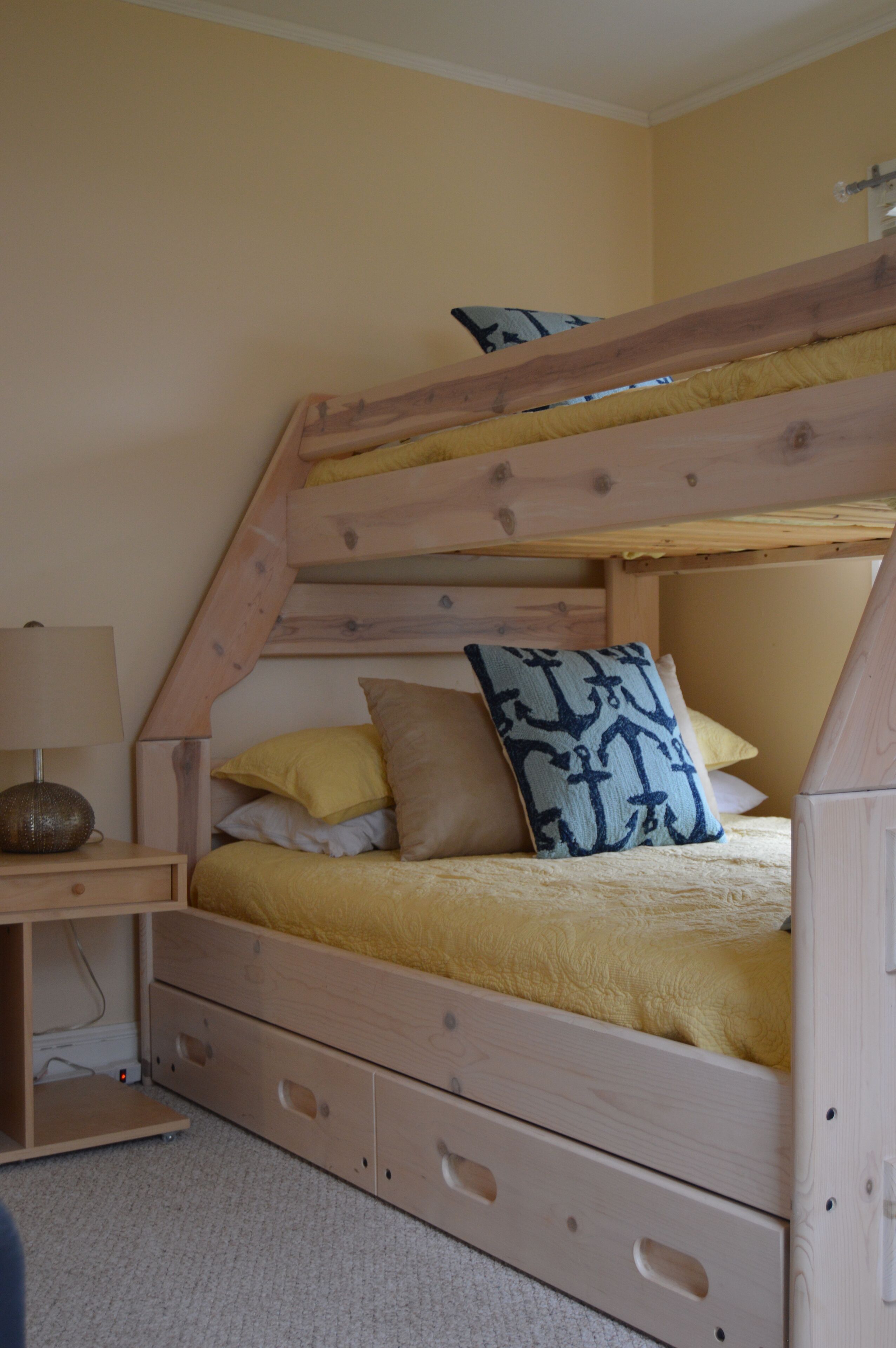 Family-Friendly Bay View Home With Private Beach