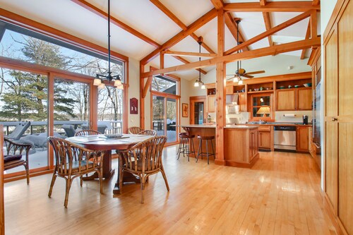 Beautiful Craftsman Style Lake Home