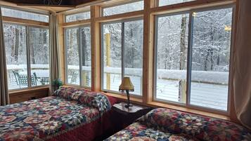 Desk, iron/ironing board, travel crib, WiFi