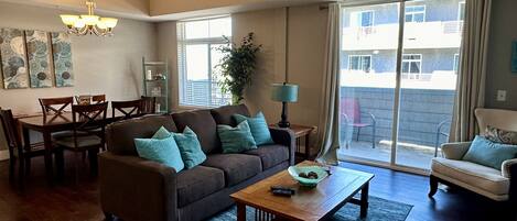 Smart TV, DVD player