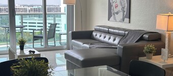 Beautifully Renovated One Bedroom/one Bathroom Beachfront Property