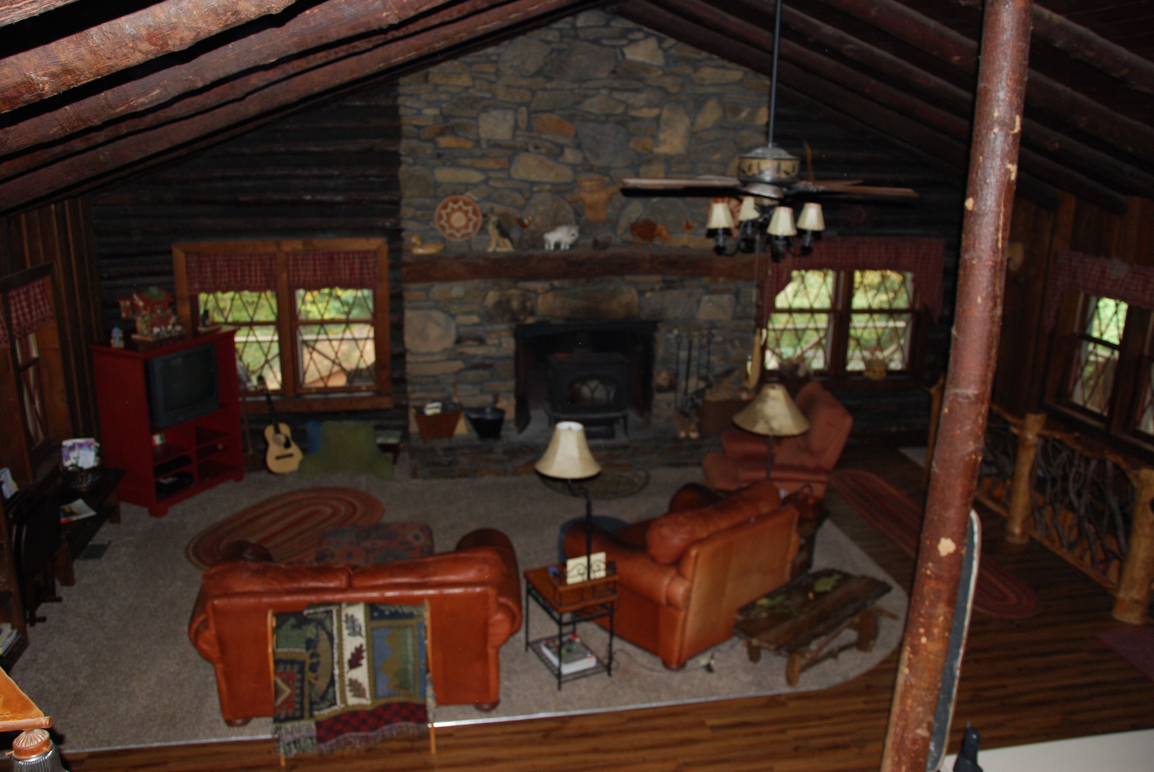 Fisherman's Retreat Adirondack Chalet Log/4 Bdrm/Pool Table