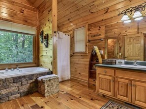Hair dryer, towels - River Spirit - Fishing Stream, Hot Tub -Minimum (Ellijay)