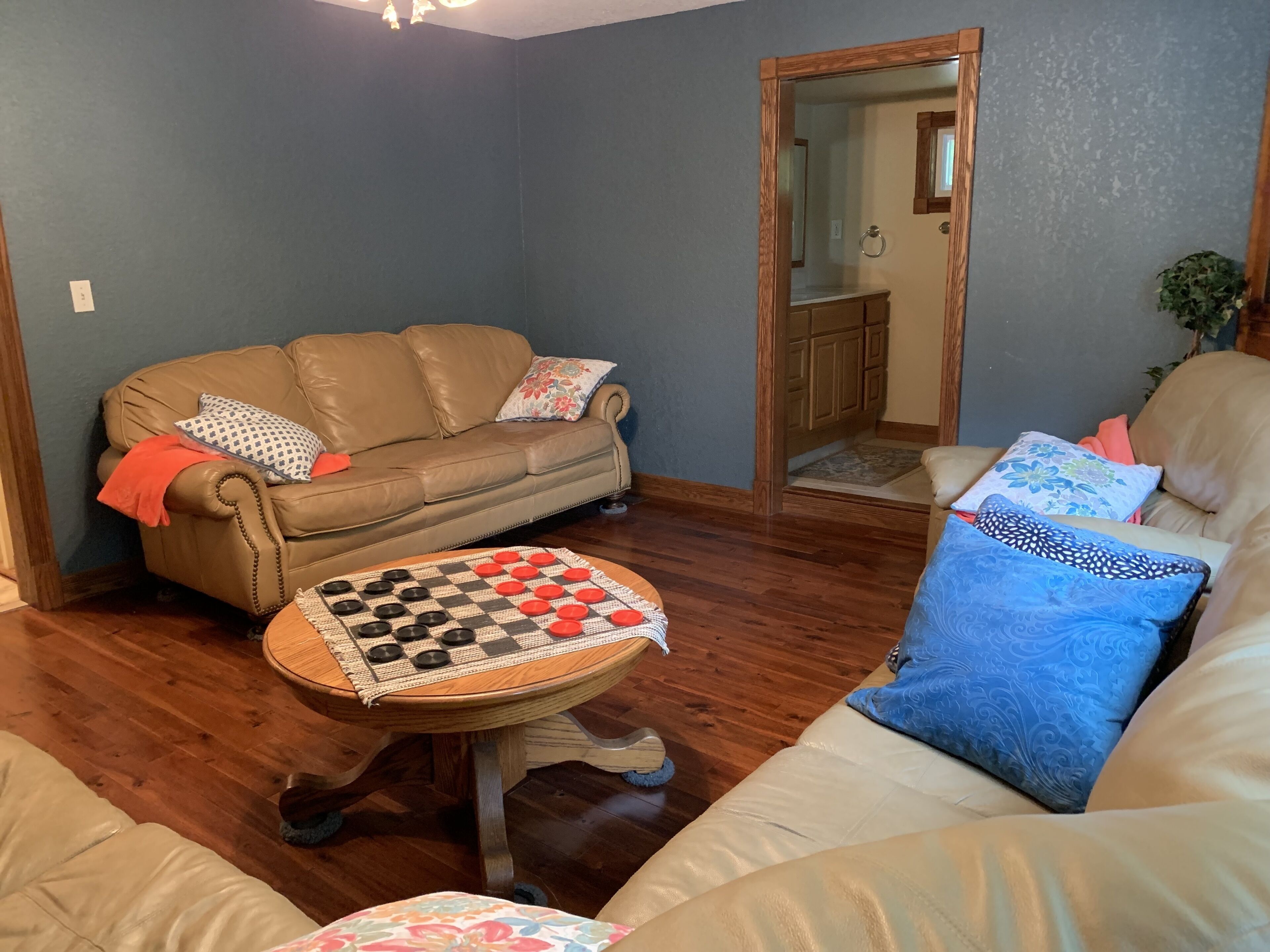 Summer or fall. Life on the lake is good.