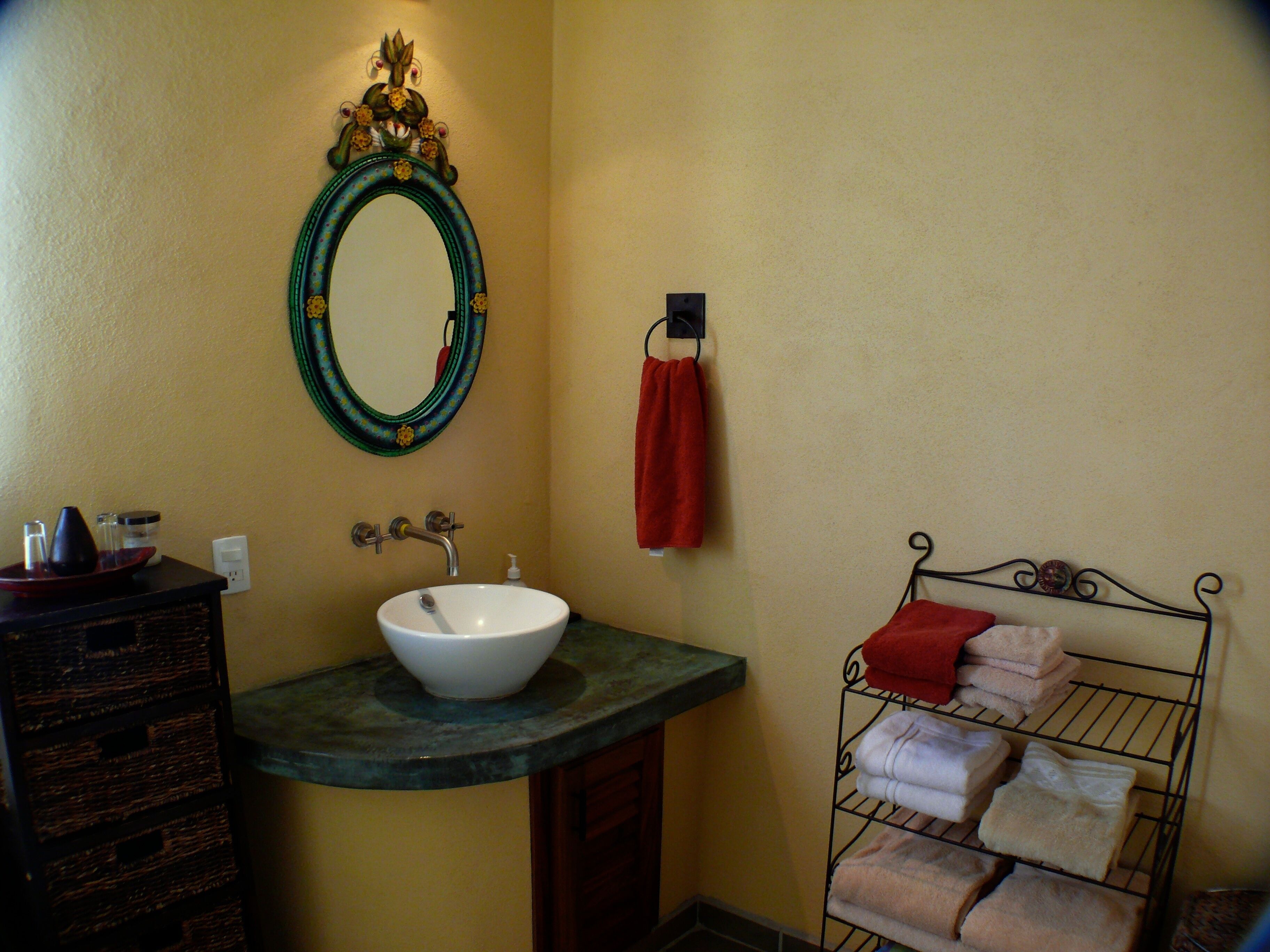 Dramatic Ocean Views & Starry Nights 