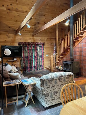 Smart TV, fireplace, DVD player