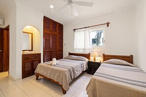 3 soverom, reiseseng for barn, wi-fi og sengetøy