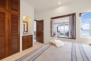 3 chambres, lit parapluie, Wi-Fi, draps fournis