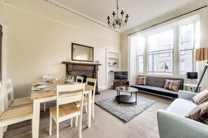 Design Apartment, Multiple Beds, City View | Living area | Flat-screen TV - Henderson - New Town Apartment (Edinburgh)