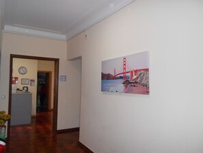 Hallway - Lisbon Top Hostel (Lisbon)