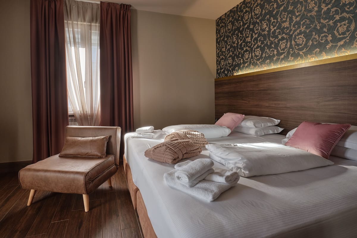 Deluxe-Zimmer | 1 Schlafzimmer, individuell dekoriert, Schreibtisch