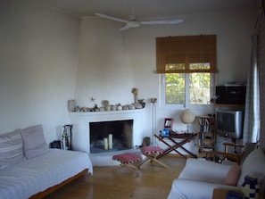 TV, fireplace, DVD player, stereo