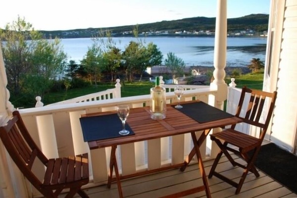 Verandah overlooking the wharf