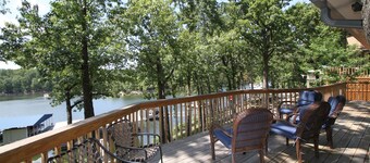 Waterfront beauty with dock and fireplace! Check in Bay! New Hot Tub!!