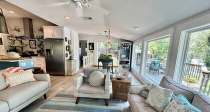 Waterfront kauneus telakka ja takka! Tarkista Bay! Nukkuu jopa 10!