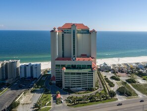 Exterior - Beach Front, Spacious, Clean and Comfortable (Orange Beach)